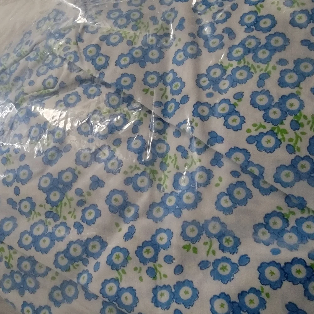 Vtg Wamsutta Dust Ruffle Bachelor Buttons Ortrel/cotton Made USA Full-twin Sz Th